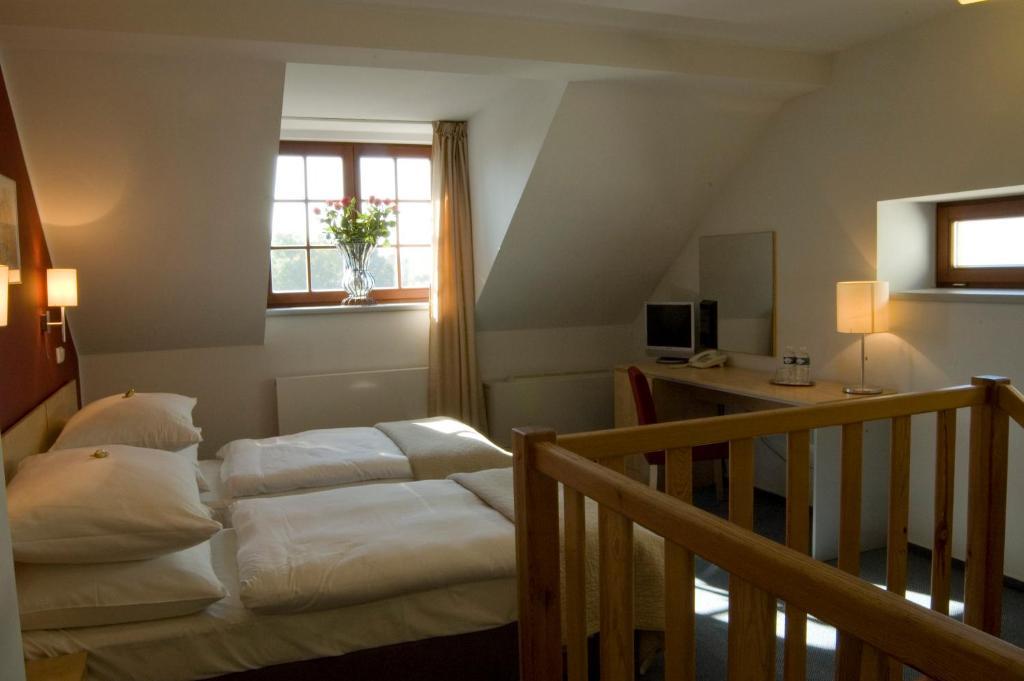 Otel Chvalska Tvrz Prag
