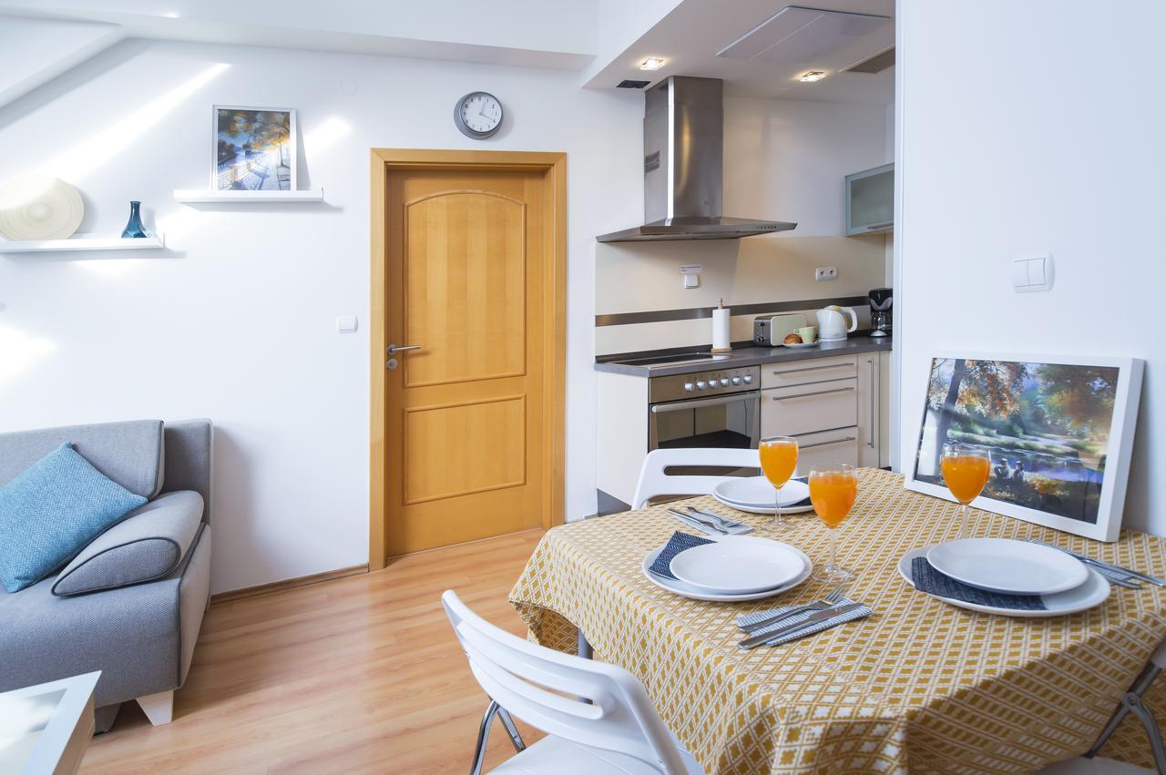 Modern Opatovicka Apartment