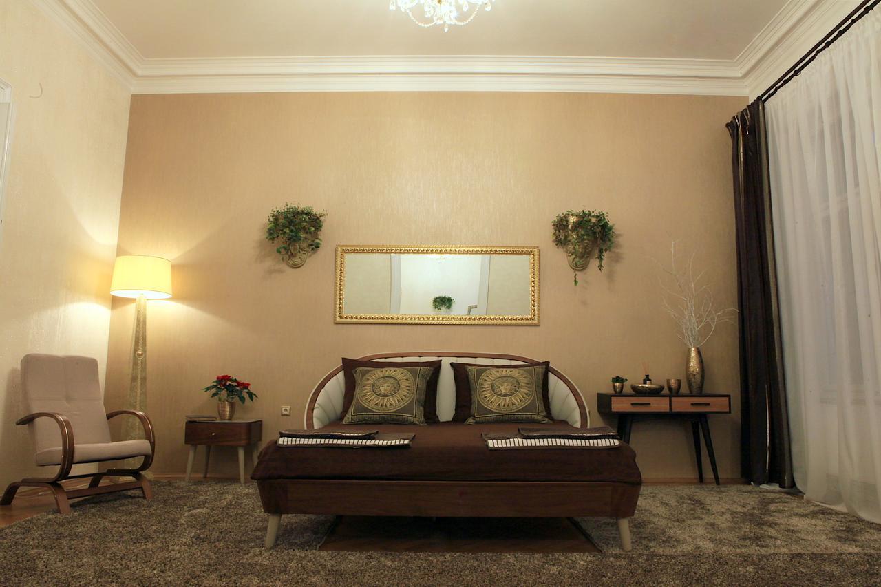 Luxury Versace Apartment Prague