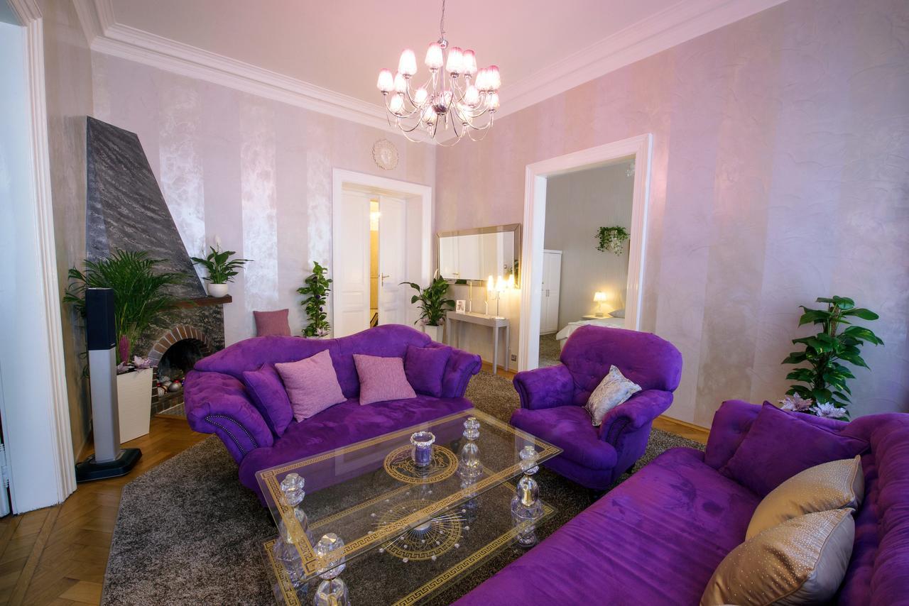Luxury Versace * Prague