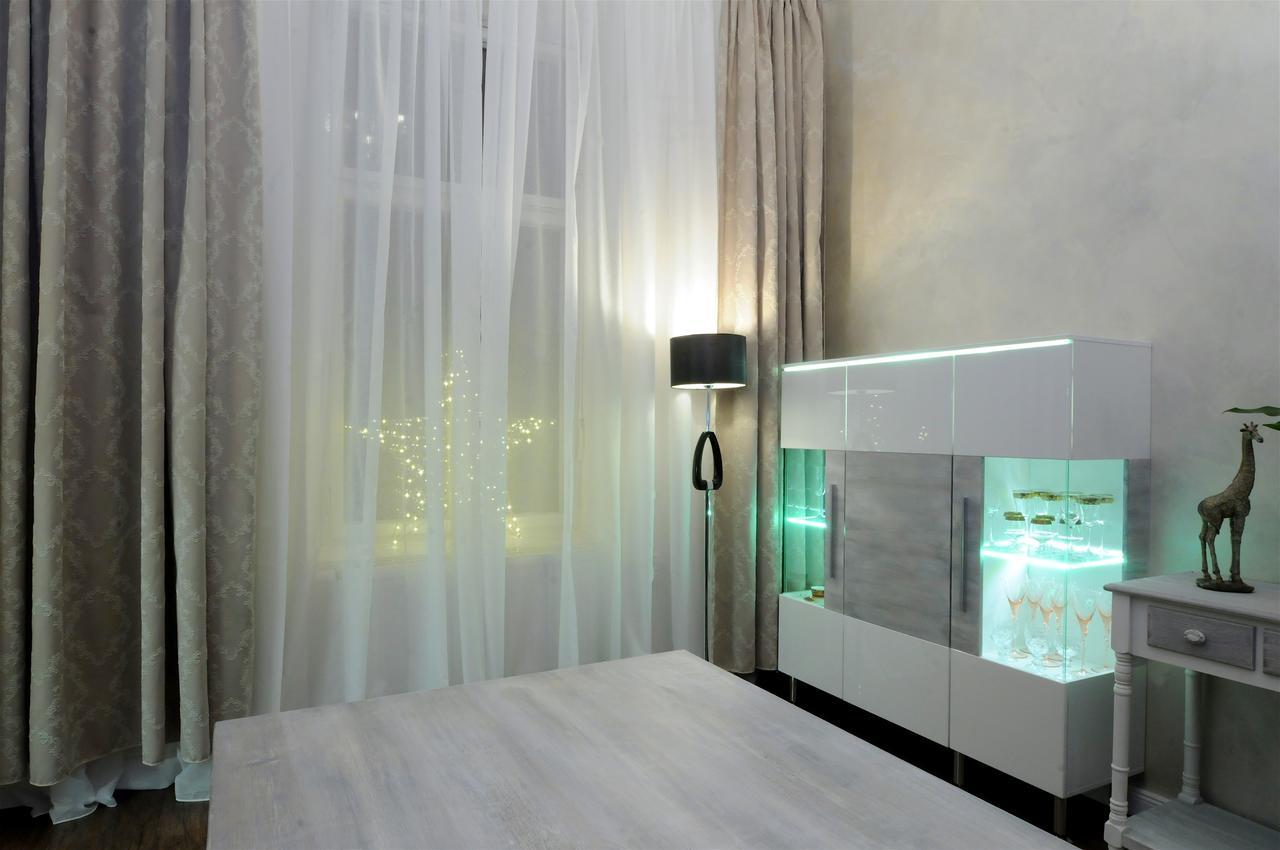 Luxury Versace Apartment Prague