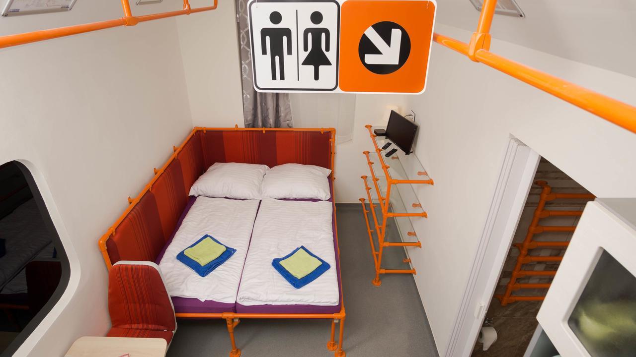 Metro By Main Train And Bus Station Appartement *