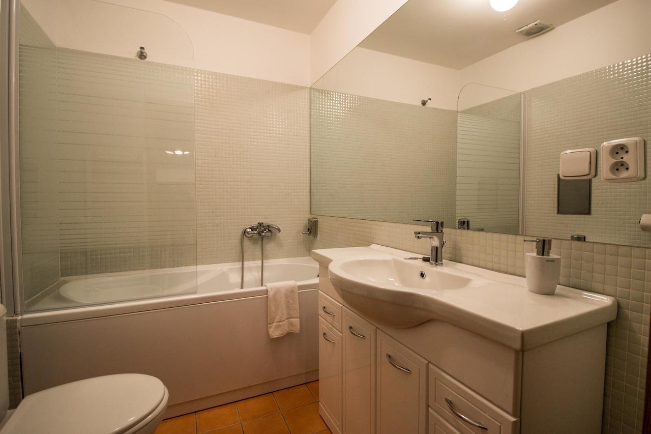 Stylish Close To Eden Garden Apartment *