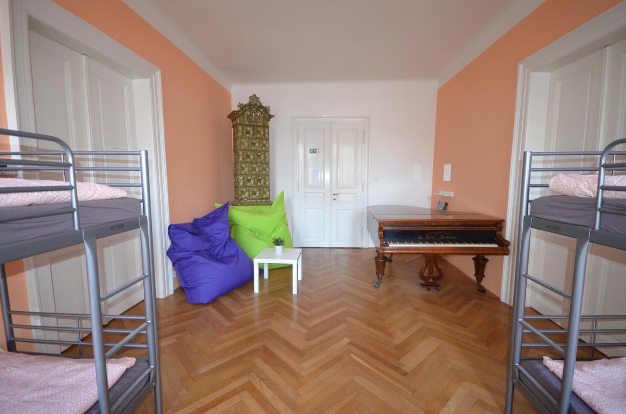 Travel&joy Backpackers Hostel