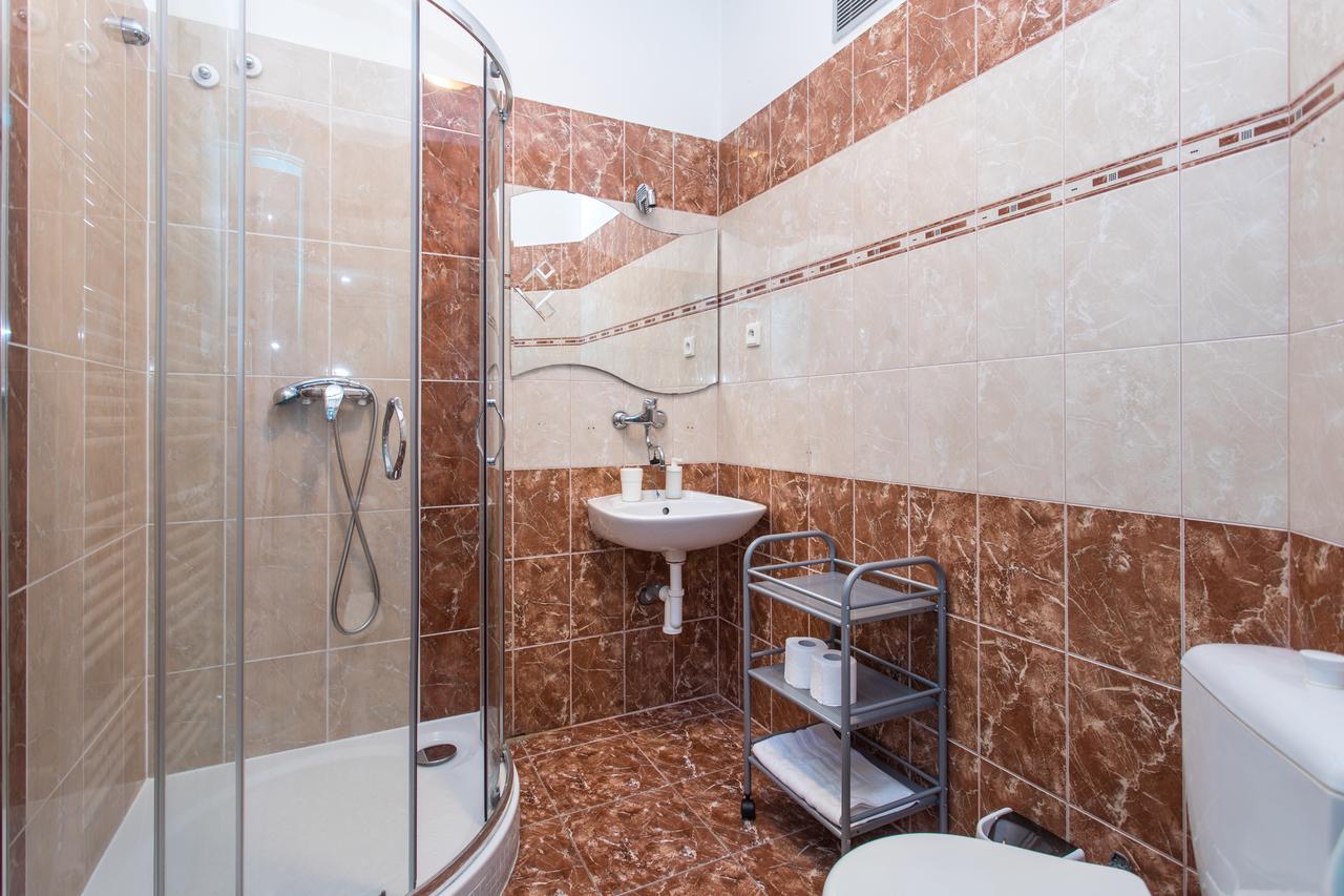 Terrace Hotel 3*