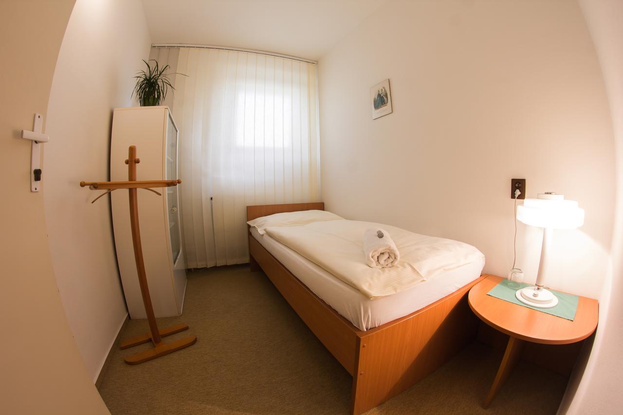 Wolf 3* Prague