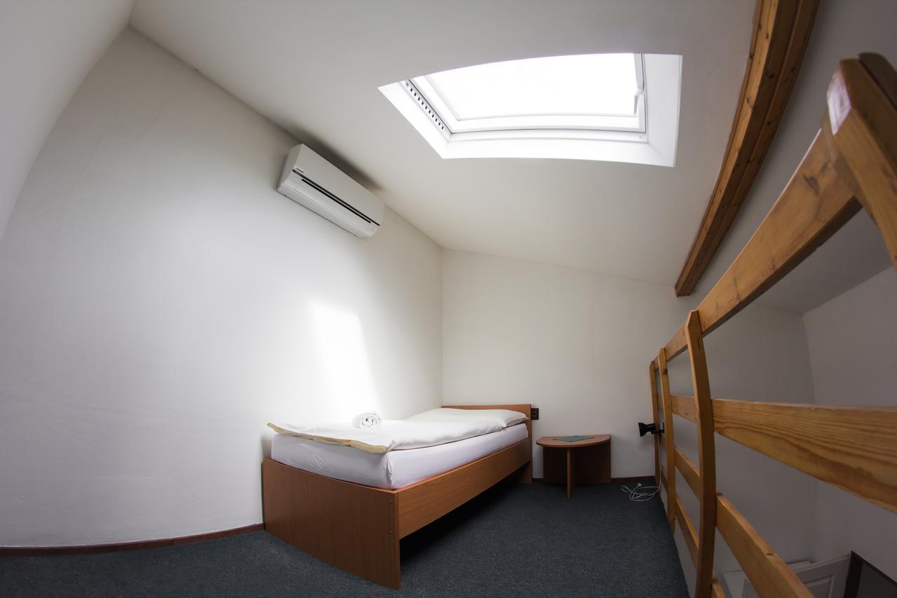 Wolf Hotel 3*