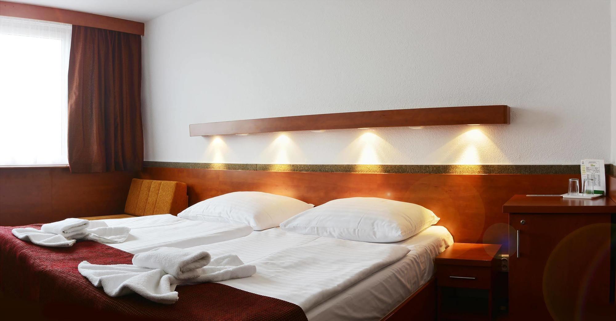 Olympik Tristar Hotel