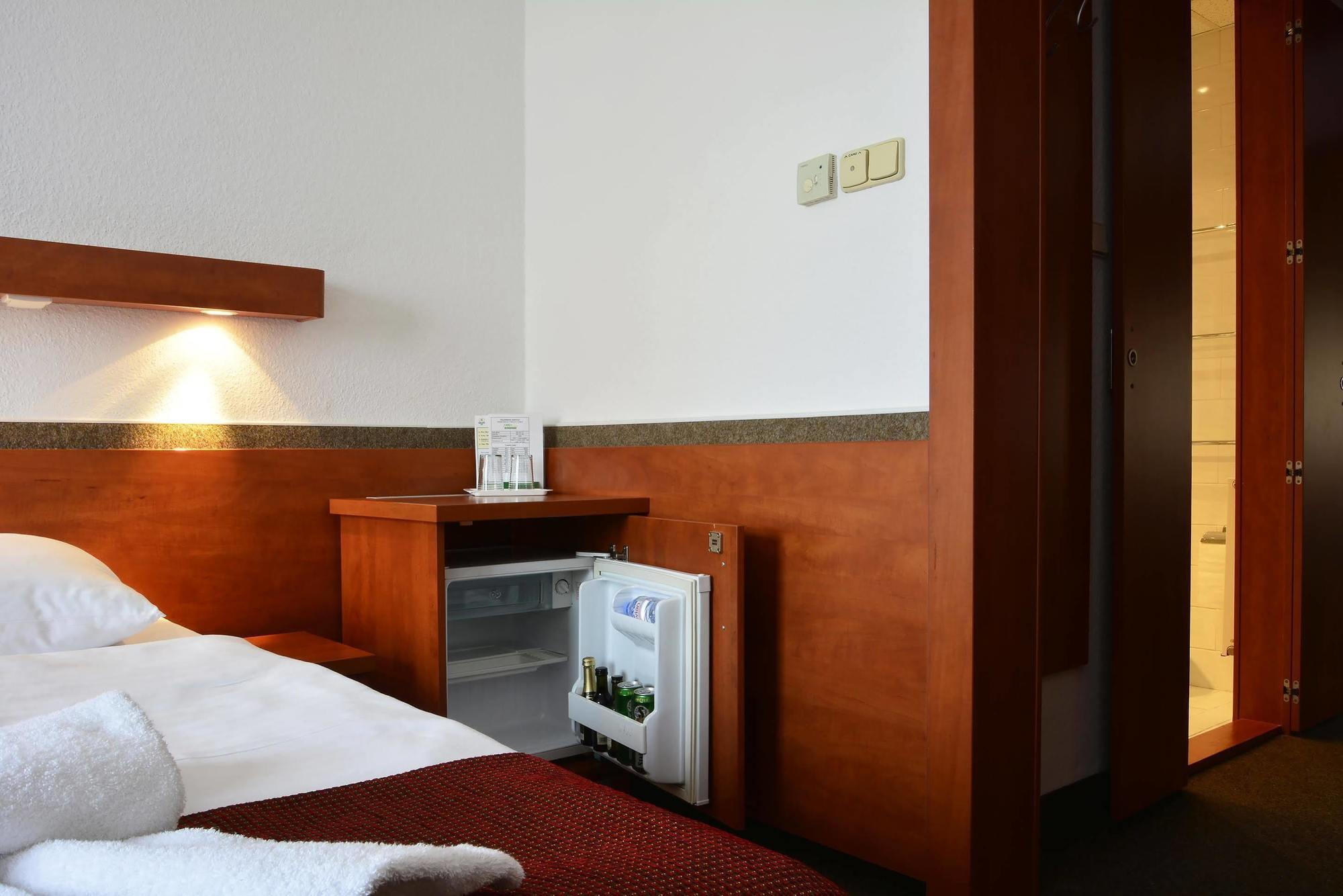 Olympik Tristar Hotel