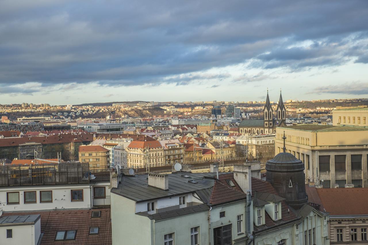 Gregory House Prague