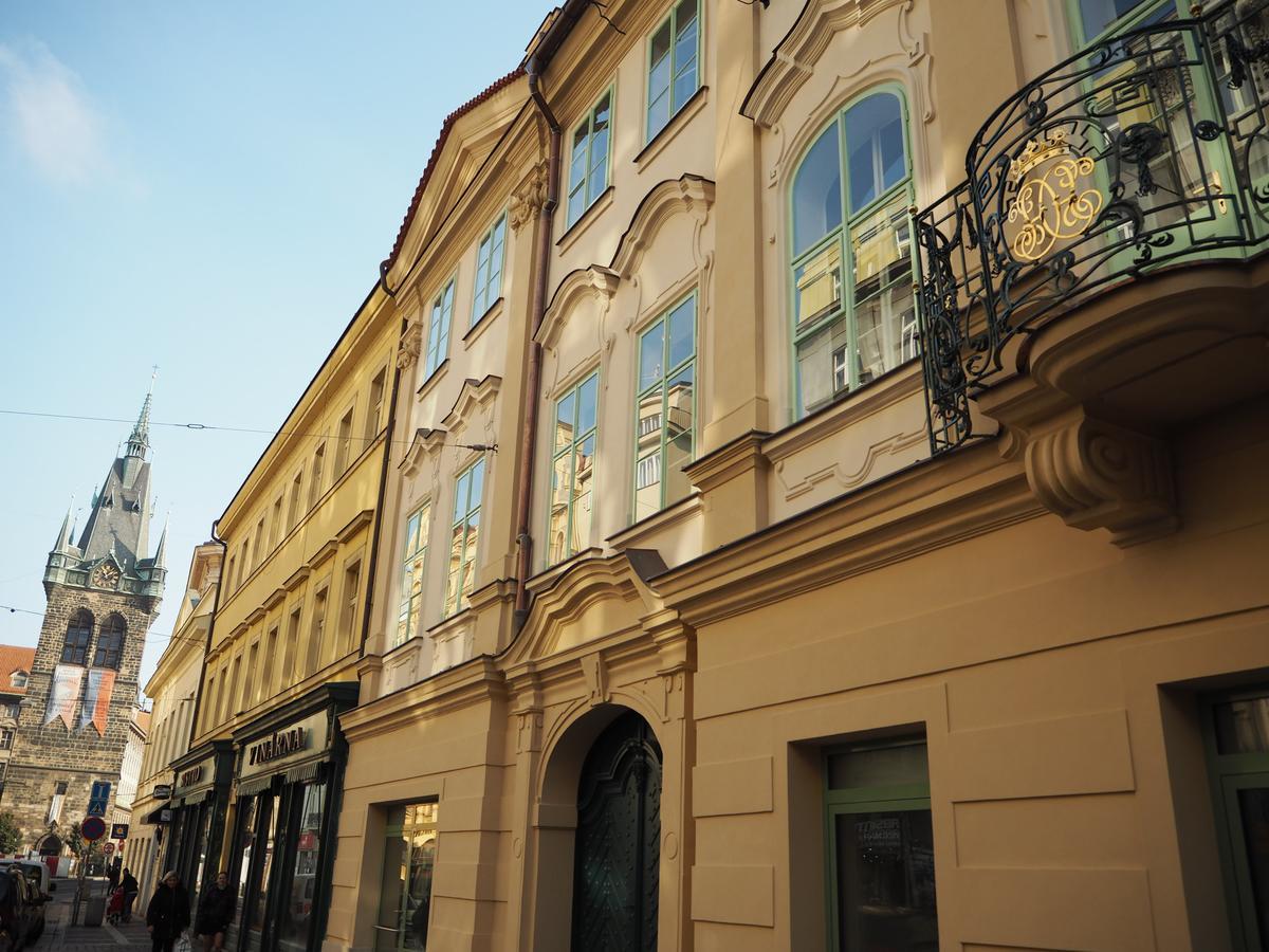 Daire Harrachovsky Palace *