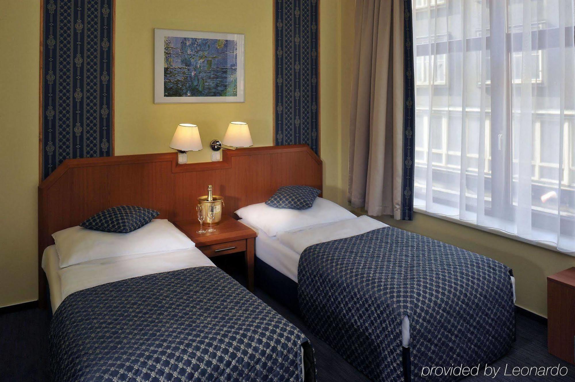 Astoria 4*