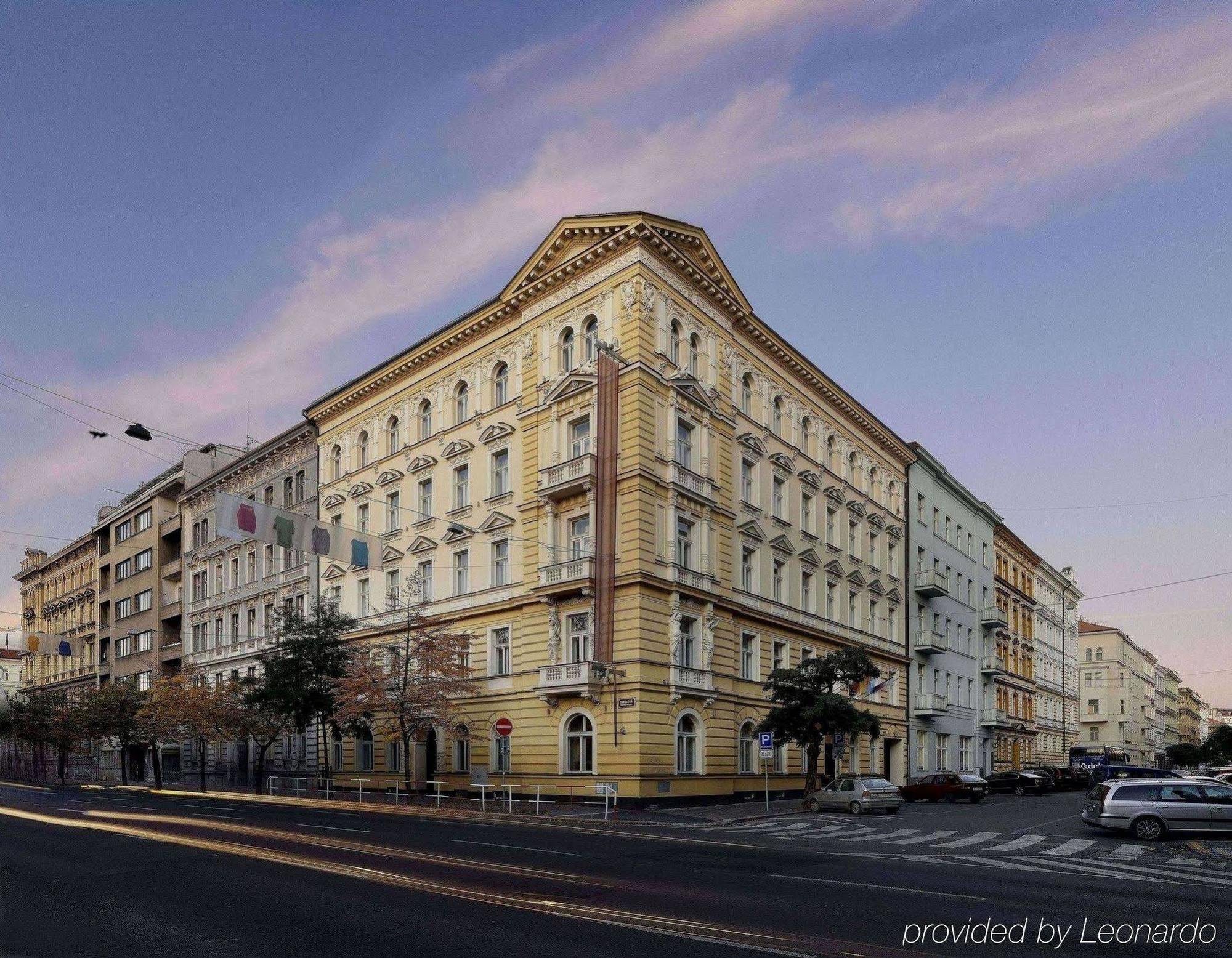 Assenzio 4*