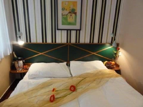 Mala Strana Otel 4*