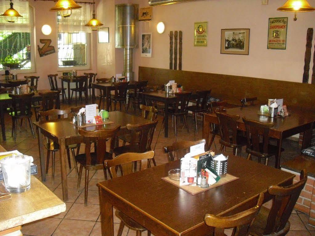 Nova Hospoda - & Restaurant Otel