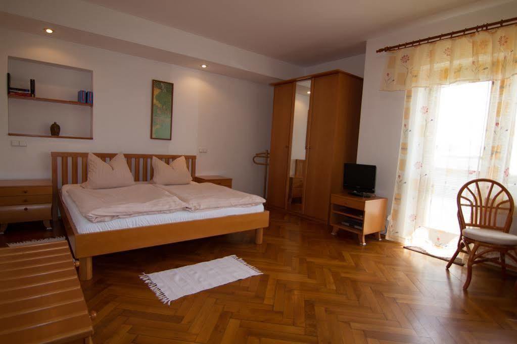 Granit Guest house