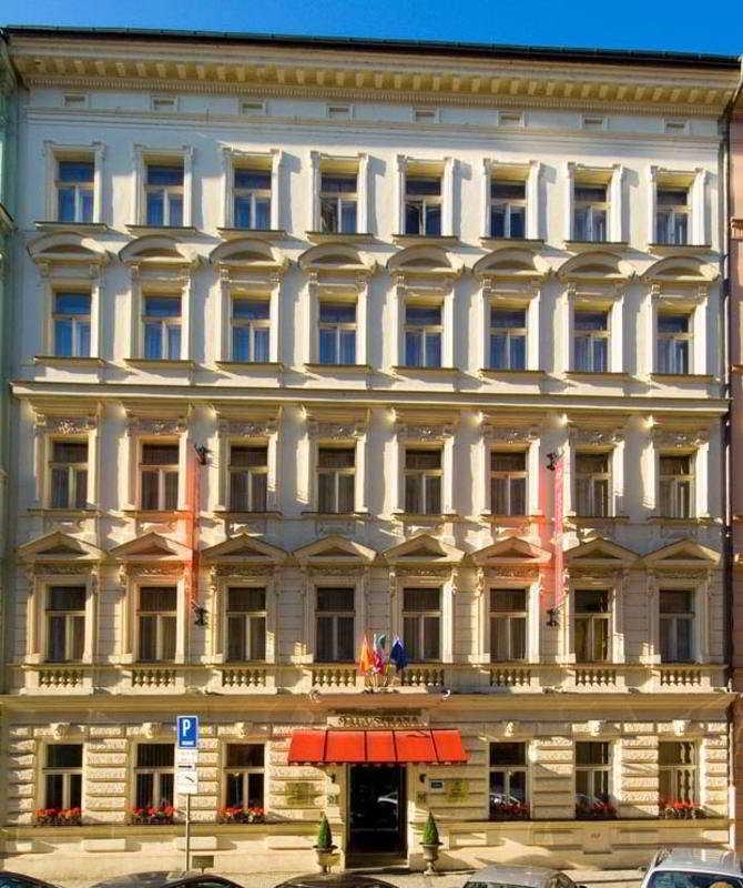 Mala Strana Otel