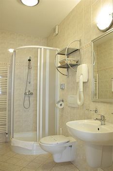 Pod Vezi Otel 4*