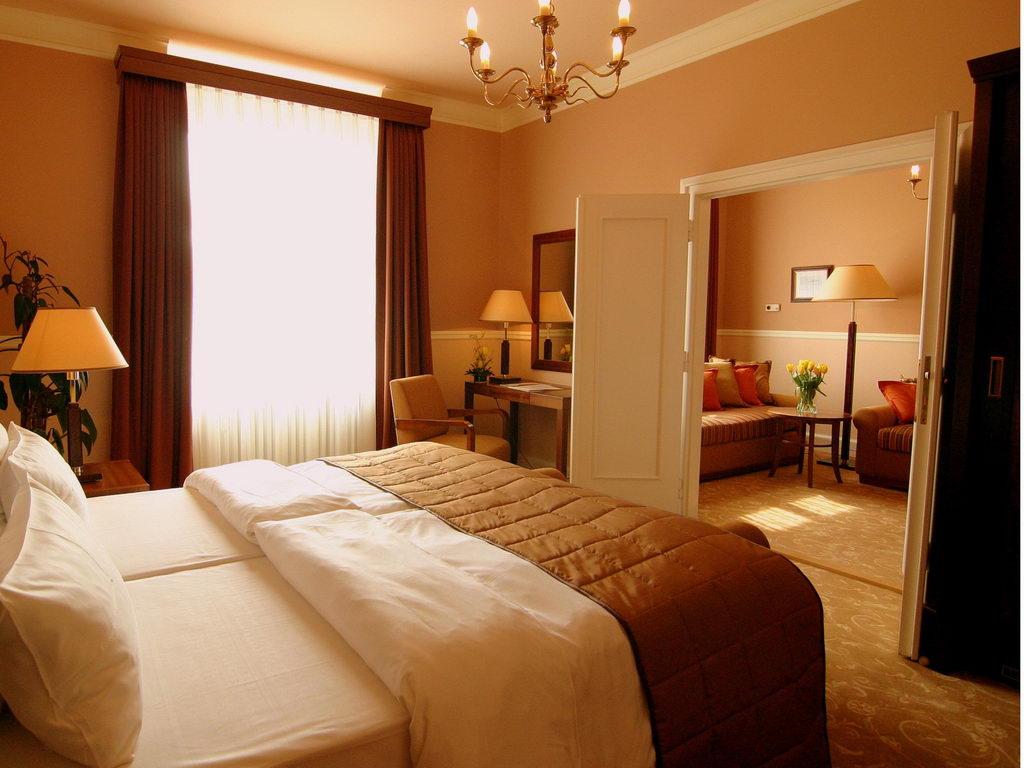 Esplanade Hotel 5*