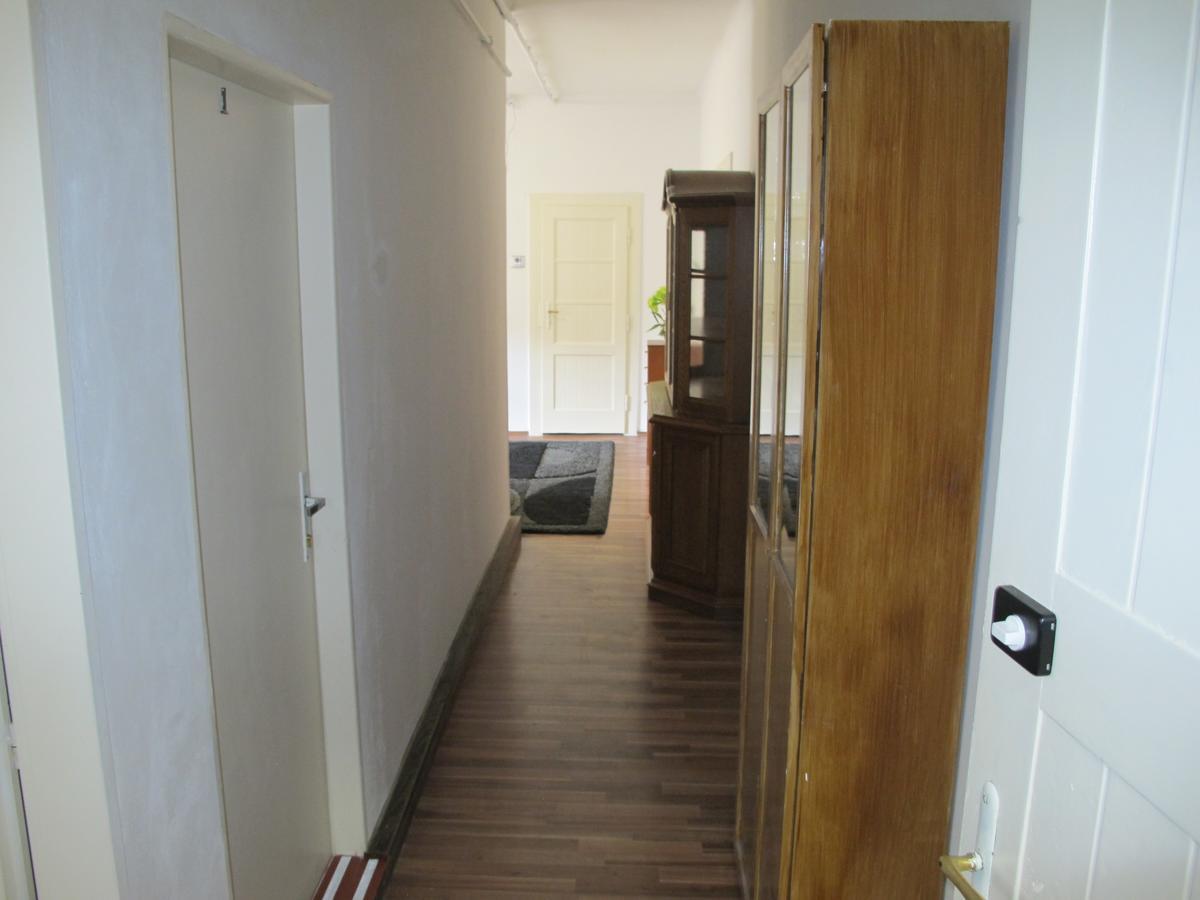 All Seasons Hostel *