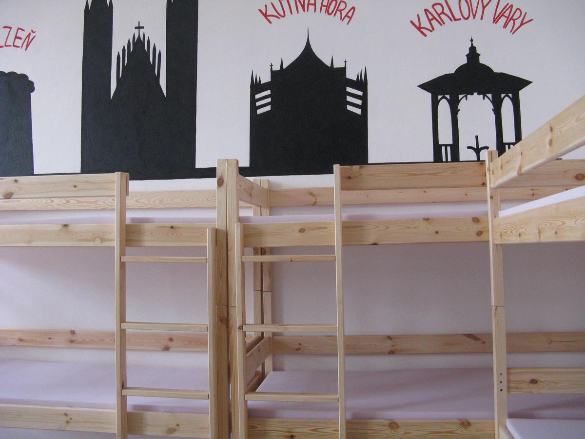 Ibex Hostel *
