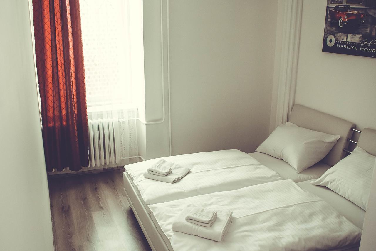 Ibex Hostel *