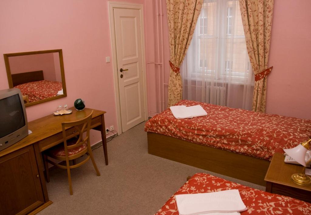 Hotel Anna 3*