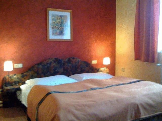 Lucie Guest house 3*