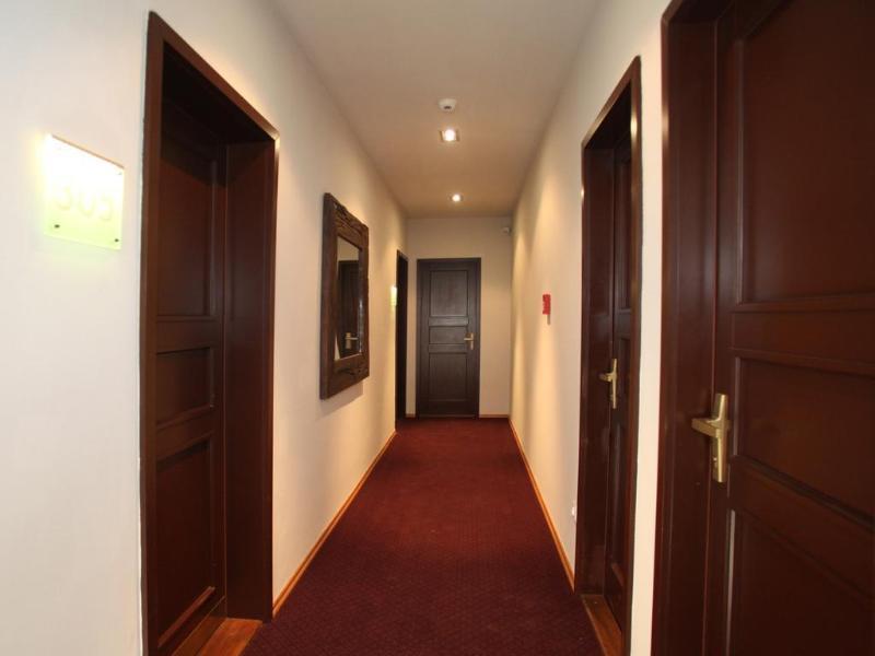 Agnes Hotel