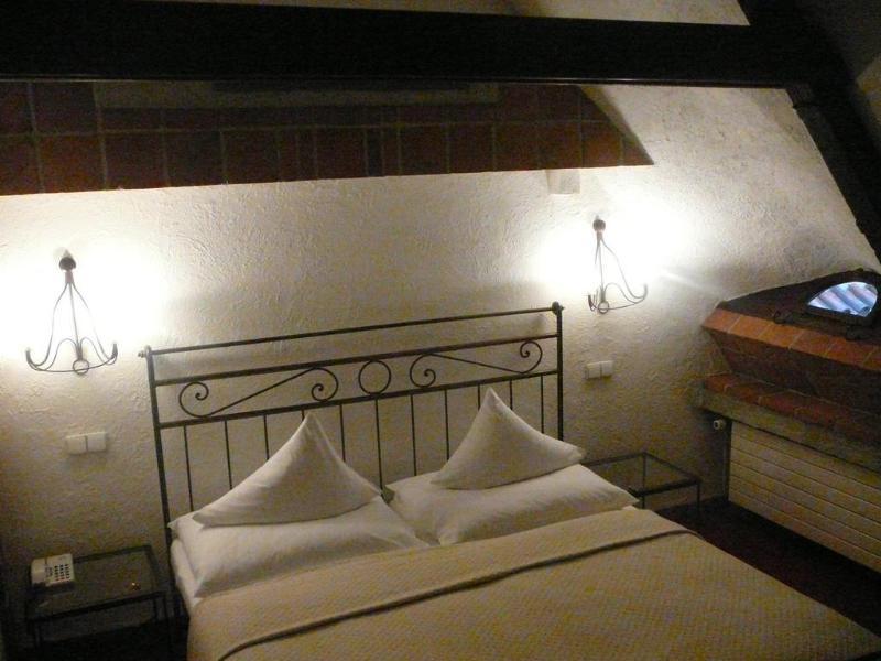 Romantik U Raka 4*