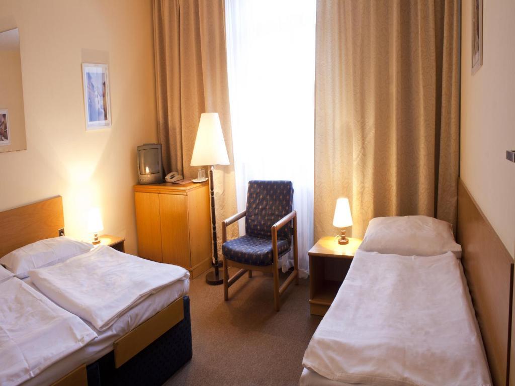 Otel Ea Jasmin Prag