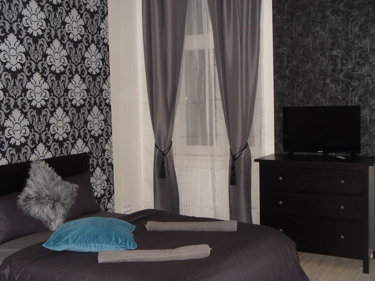 Aparthotel Neklanova 3*