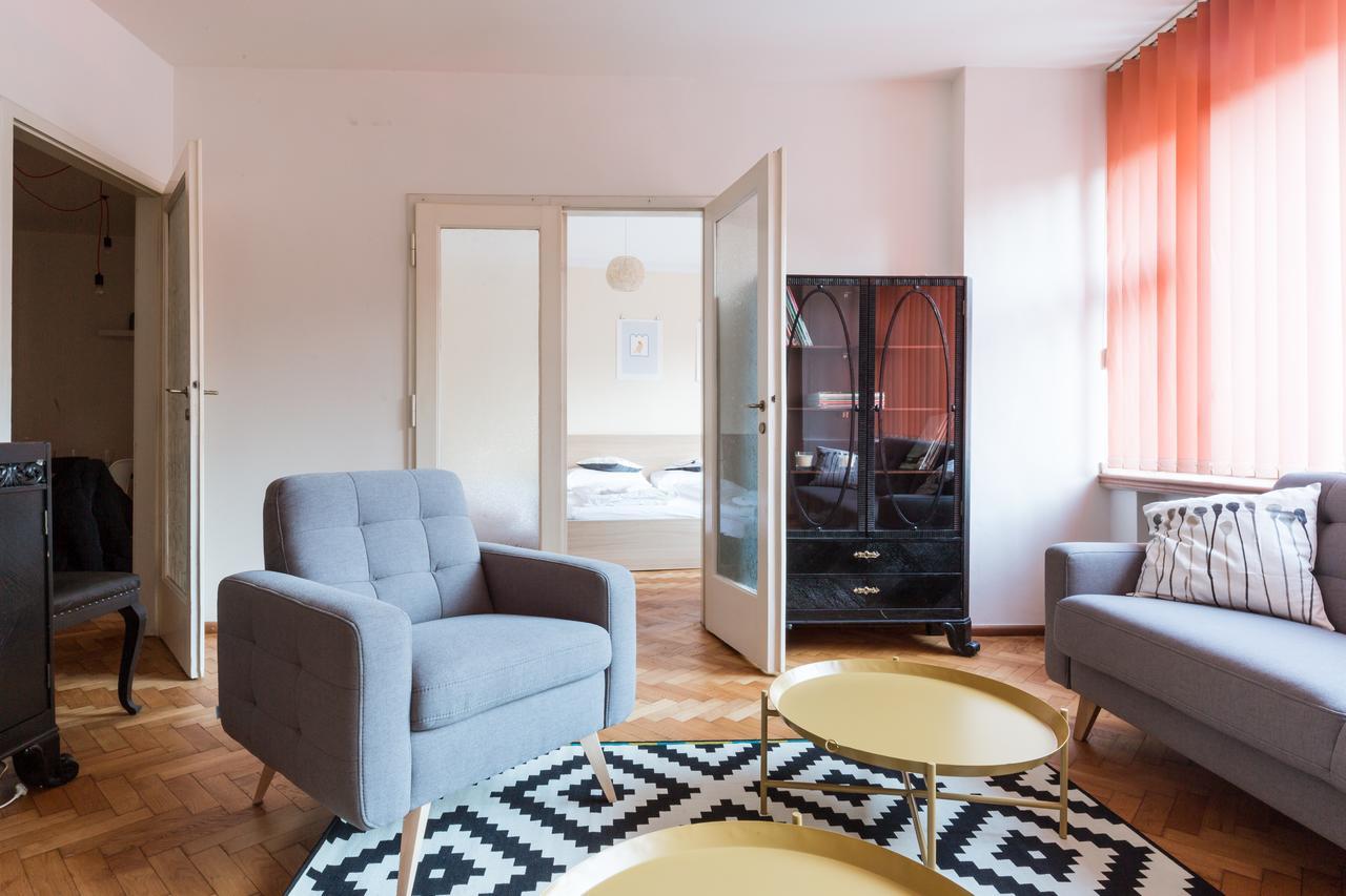 Beautiful Center Apartment *
