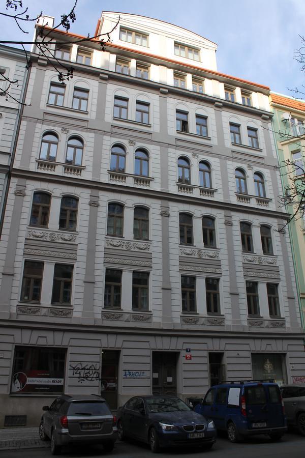 Kubelikova Apartmeet Apartment *