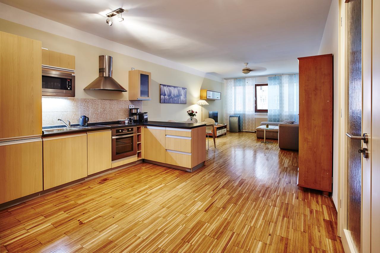 Waterfront Apartment *