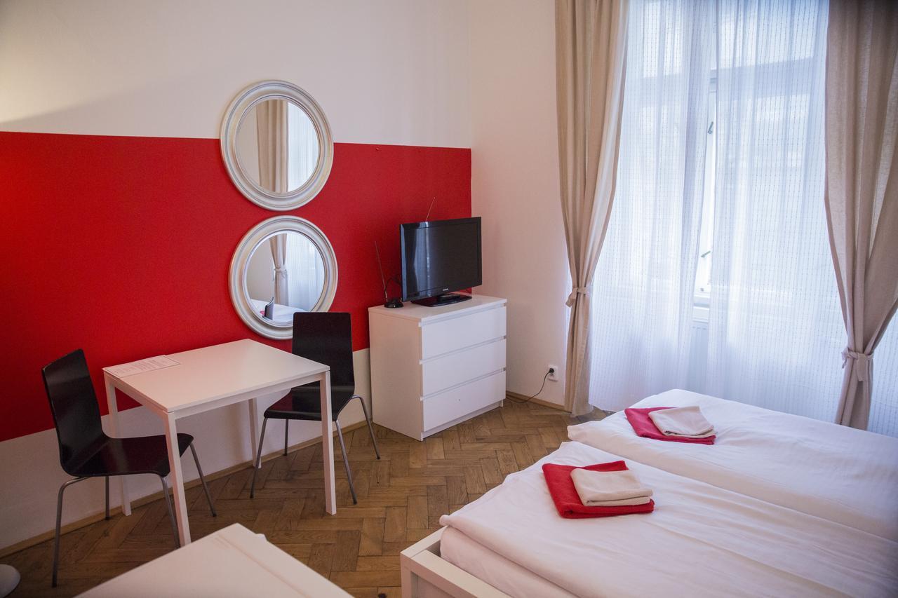 Budget Hostel