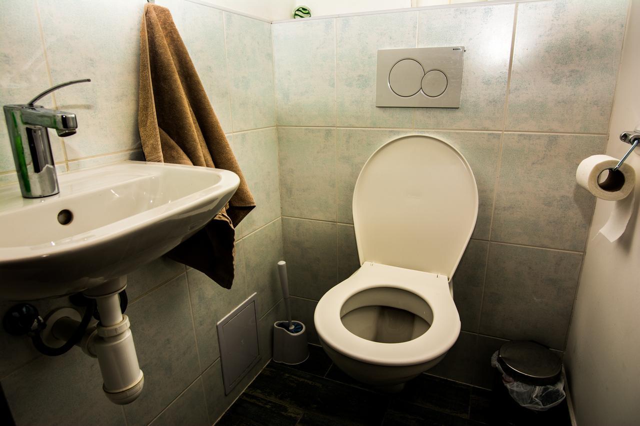 Hostel Onefam Miru Prague