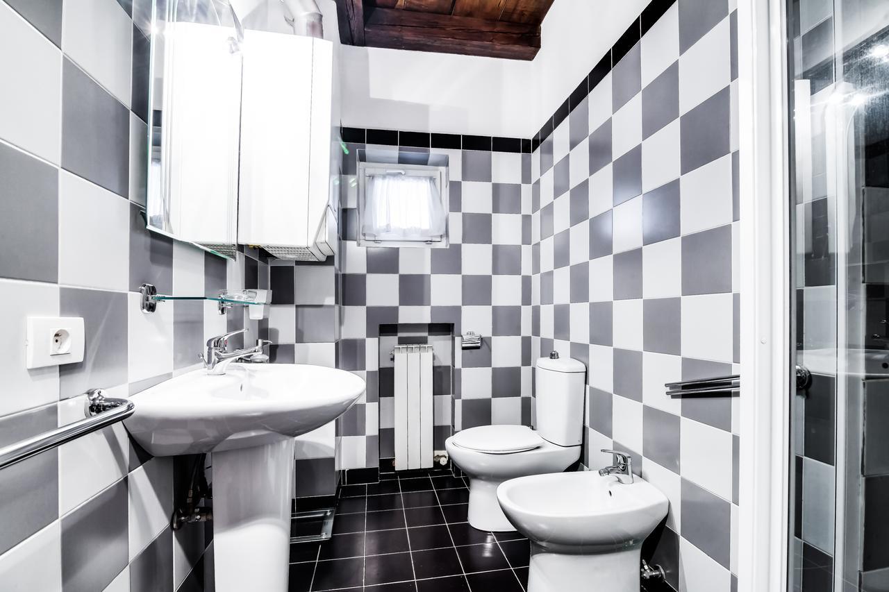 White & Woody Quadrio Apartments