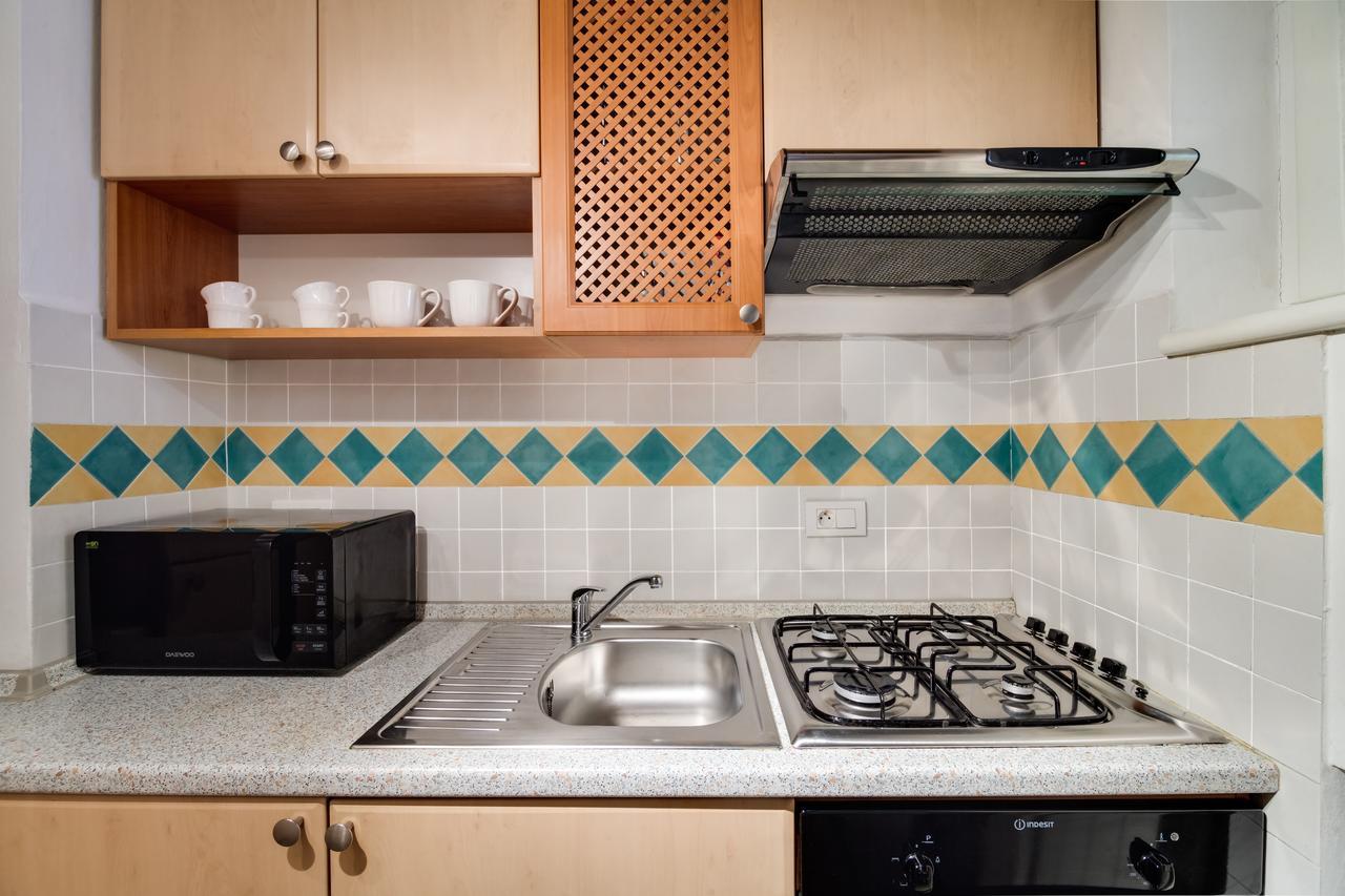 White & Woody Quadrio Apartments Prag