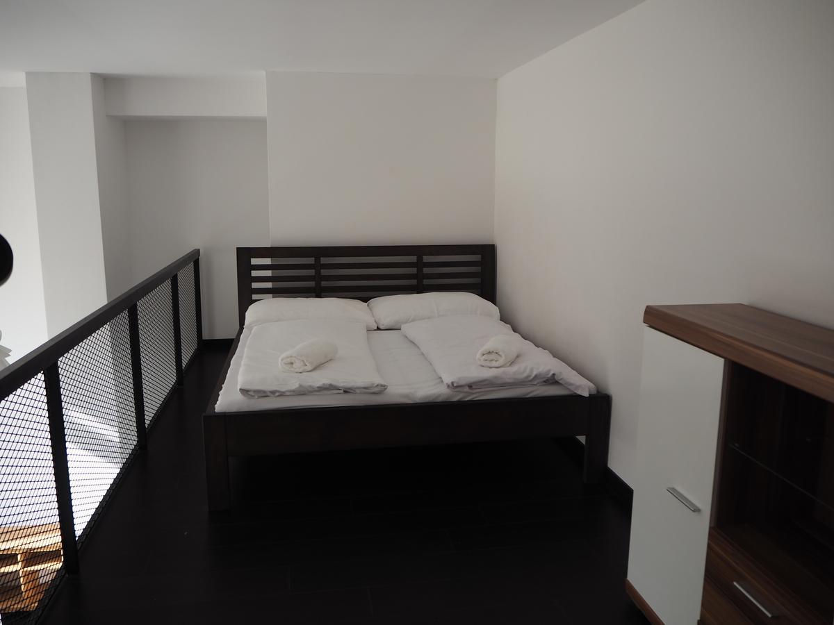 Kings Apartments Apartment