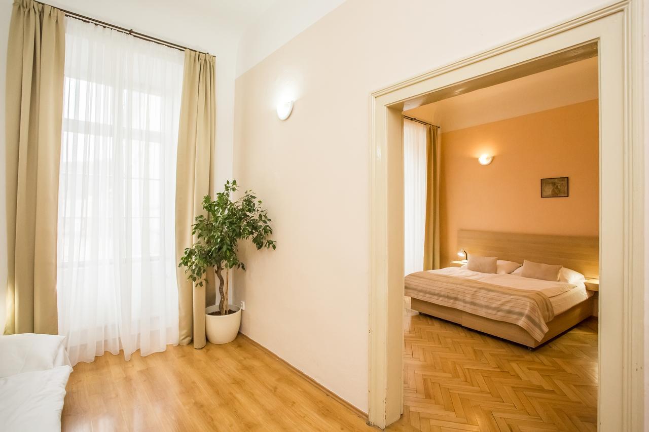 U Zlate Podkovy - At The Golden Horseshoe Apartment *