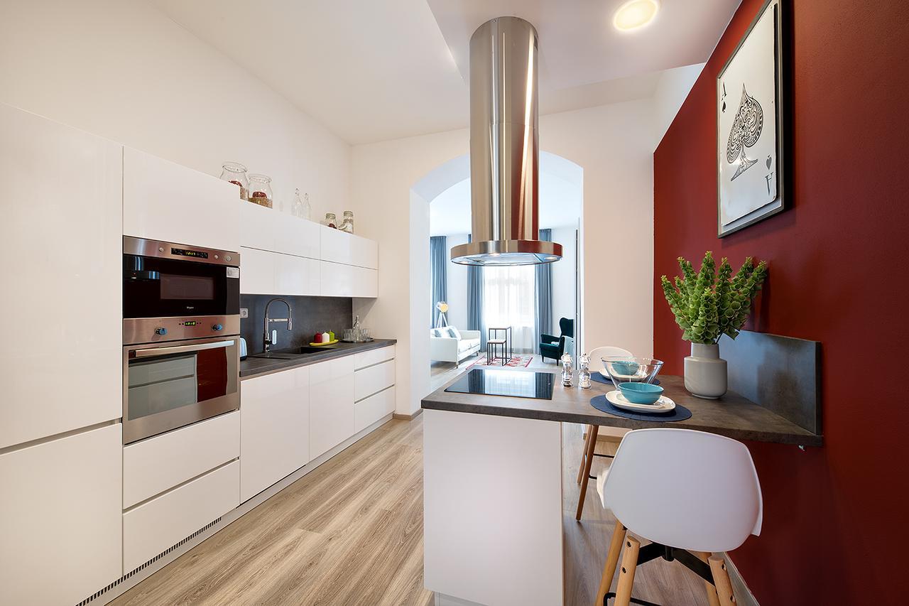 Days - Spacious 2bdr W Netflix - Trendy Neighbourhood Apartment
