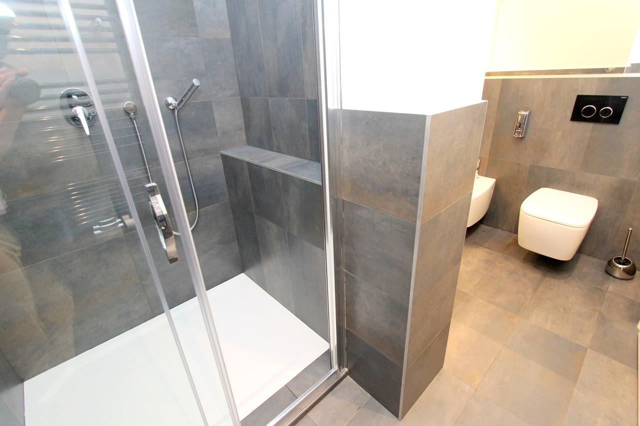 Luxury Krocinova *