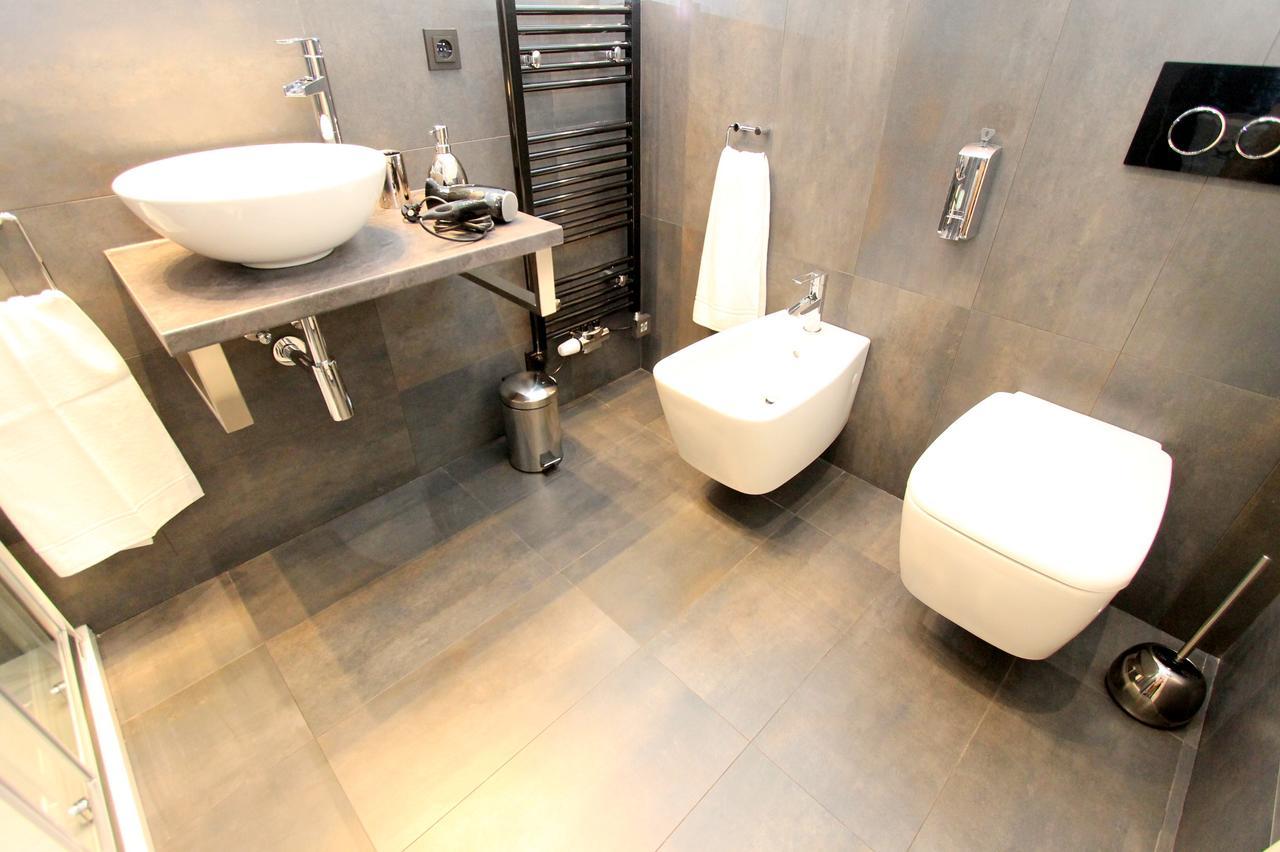 Luxury Krocinova *