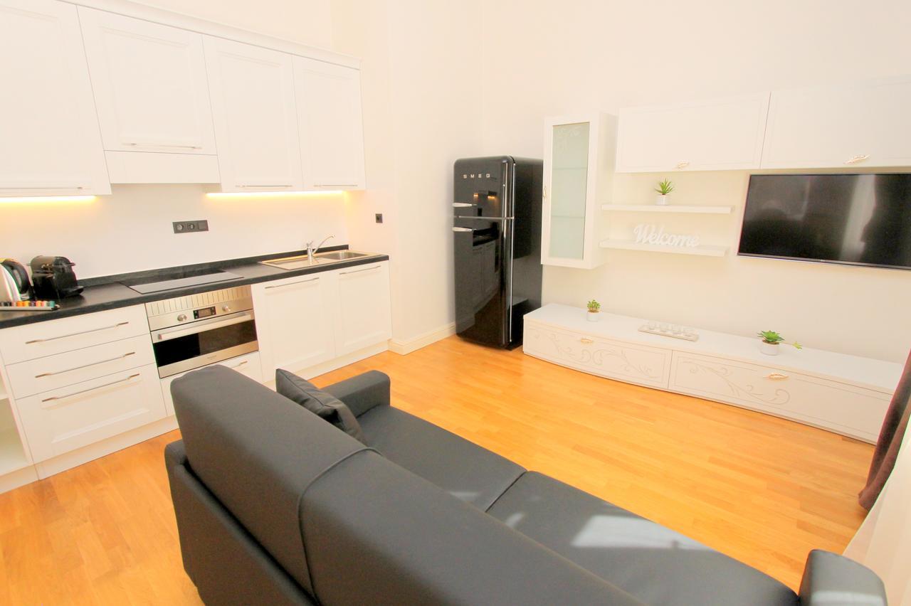 Luxury Krocinova * Prag