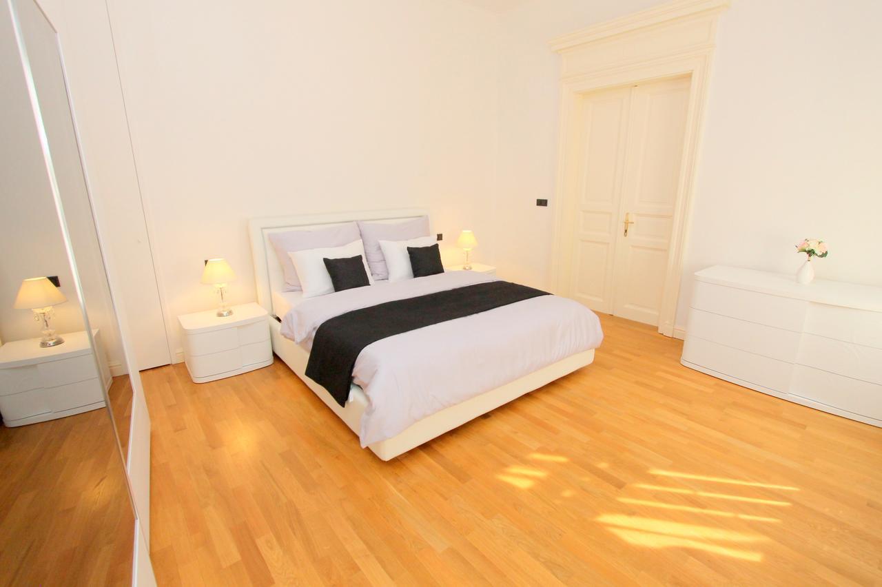 Luxury Krocinova Praga