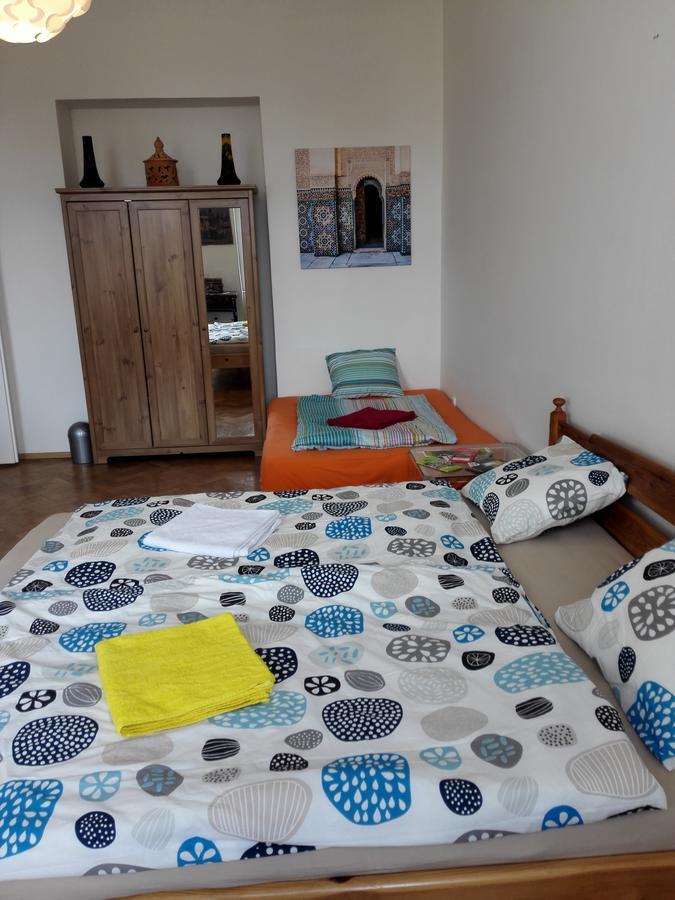 Bed & Breakfast Joystayone