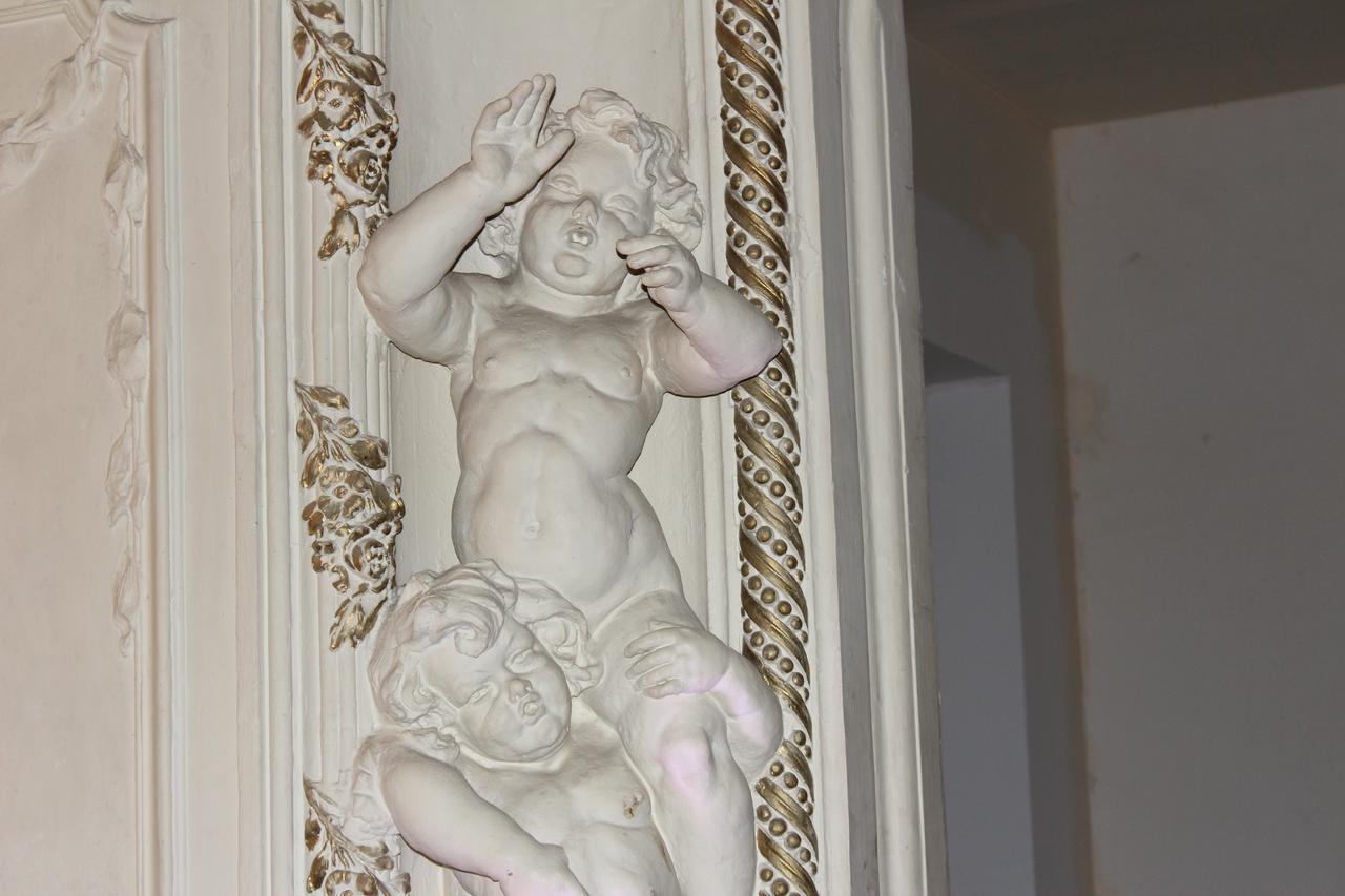 Hotel Youth Baroque Hall 3*