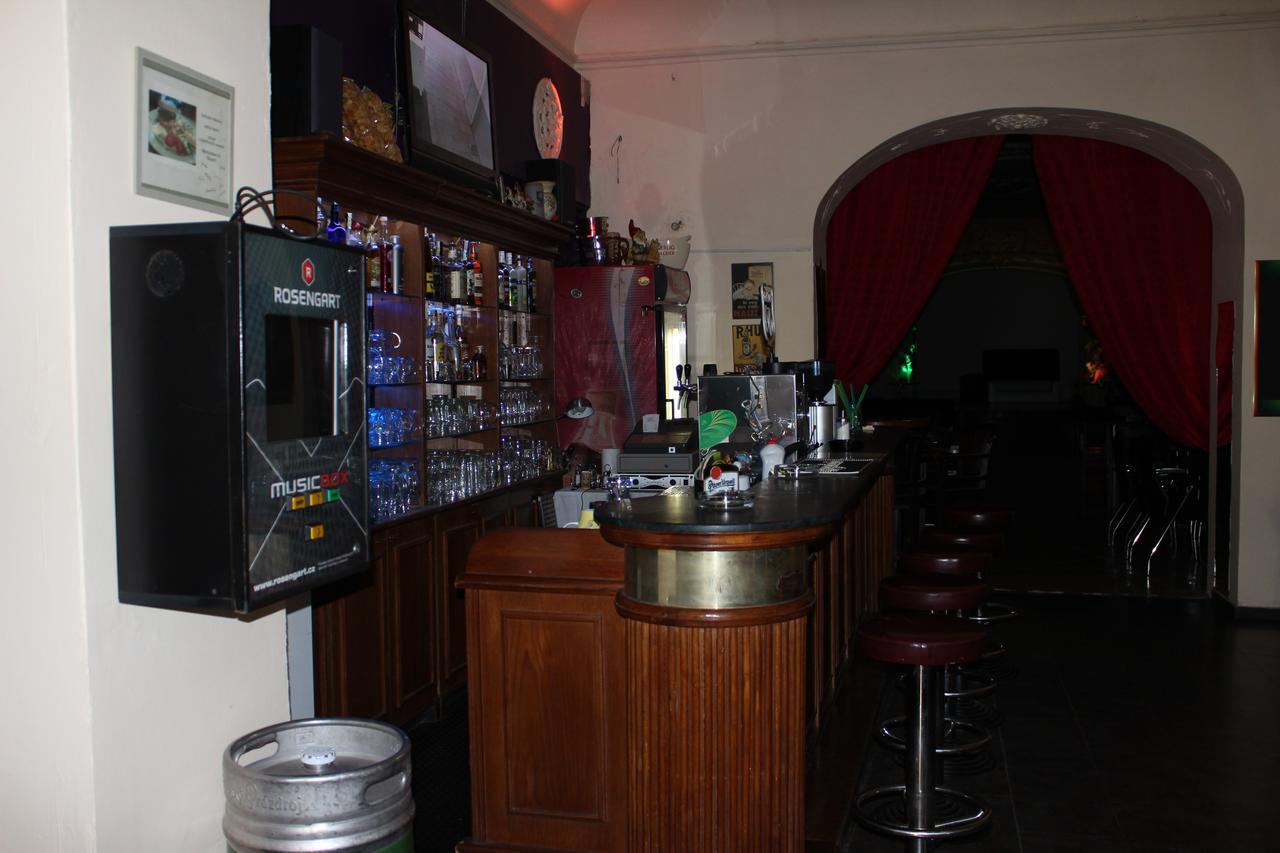 Hotel Youth Baroque Hall