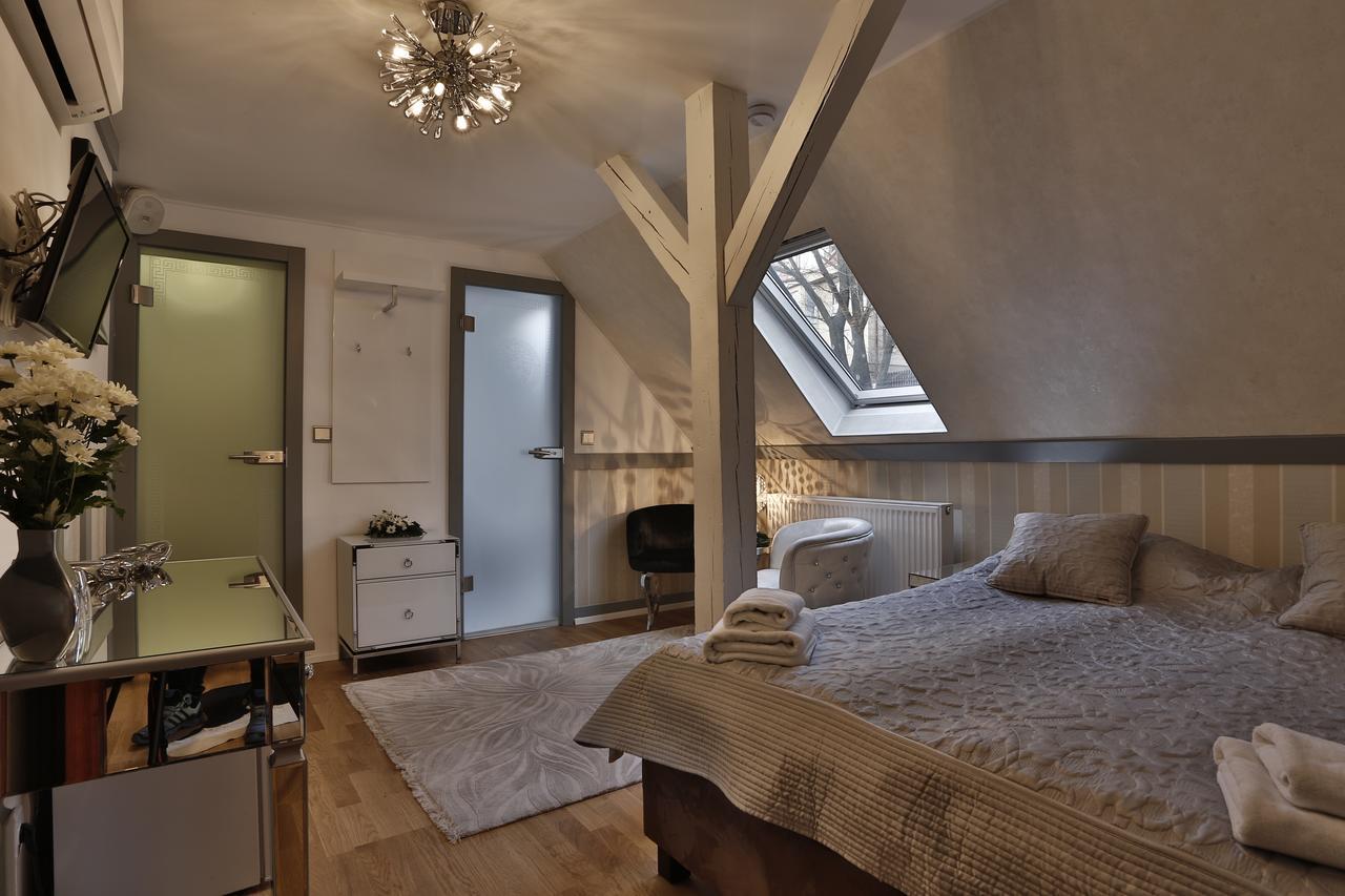 Wellness & Boutique Pod Lipkami 4* Prague